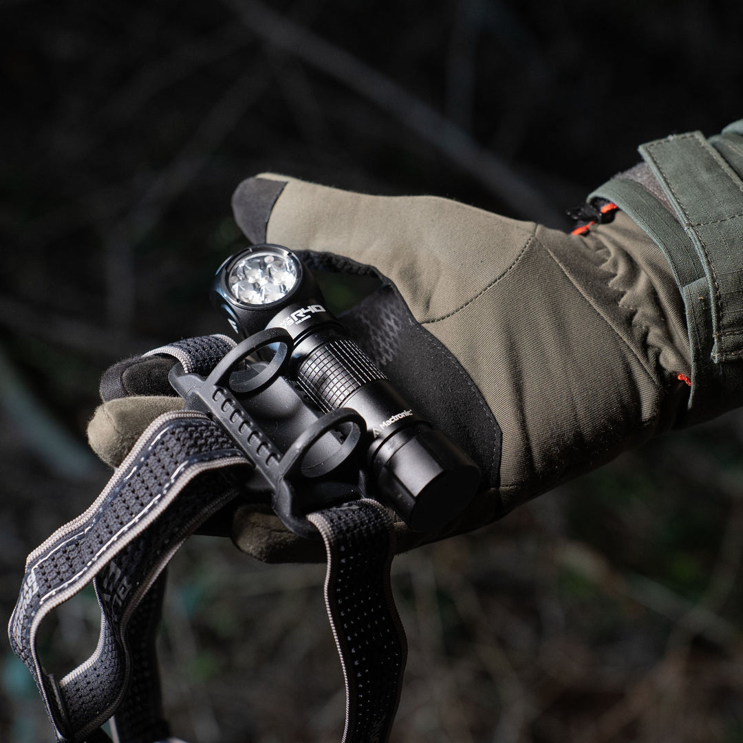BLACK EYE R40 | 4000 Lumen Right-Angle Flashlight - Okae