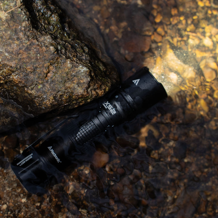 BLACK EYE X52 | 5200 Lumen Flashlight - Okae
