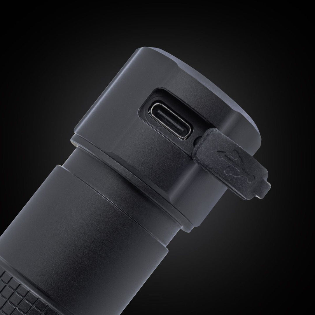BLACK EYE X52 | 5200 Lumen Flashlight - Okae
