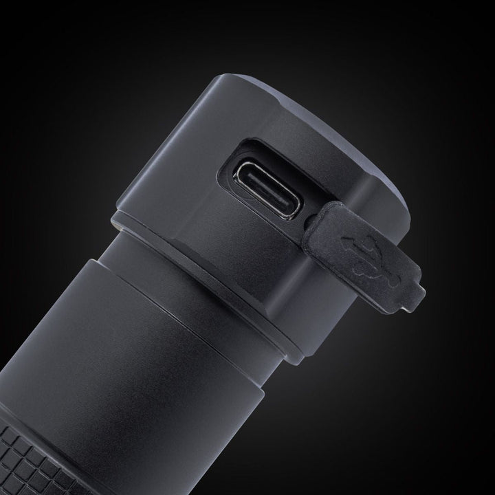 BLACK EYE X52 | 5200 Lumen Flashlight - Okae