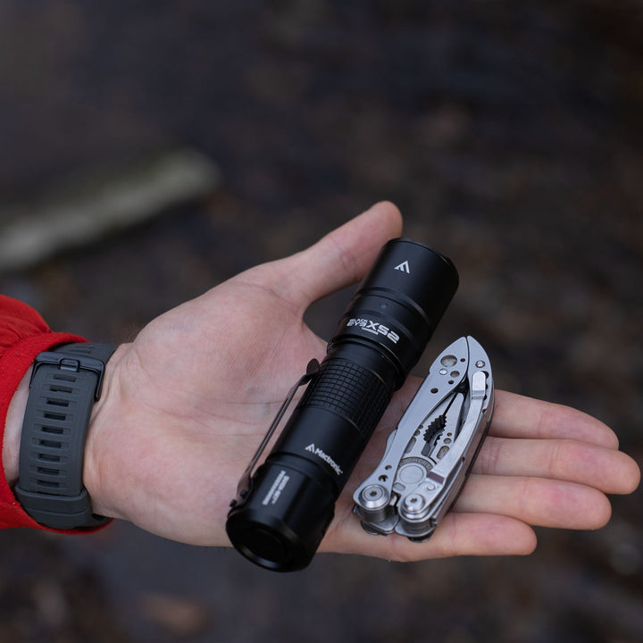 BLACK EYE X52 | 5200 Lumen Flashlight - Okae