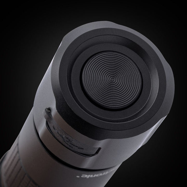 BLACK EYE X52 | 5200 Lumen Flashlight - Okae