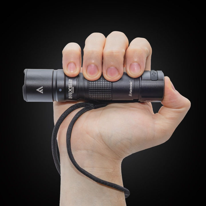 BLACK EYE X52 | 5200 Lumen Flashlight - Okae